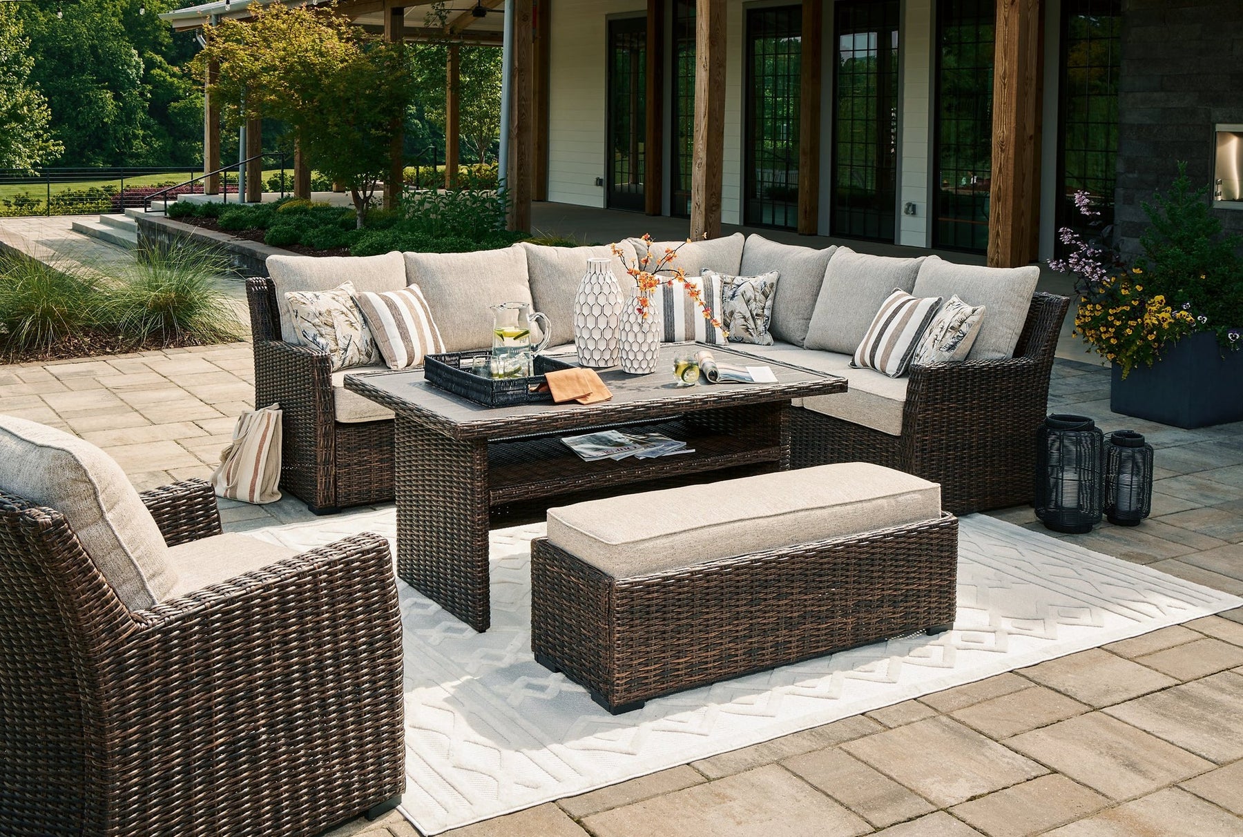 Patio Furniture Buying Guide: Materials, Layout, and Seasonal Care