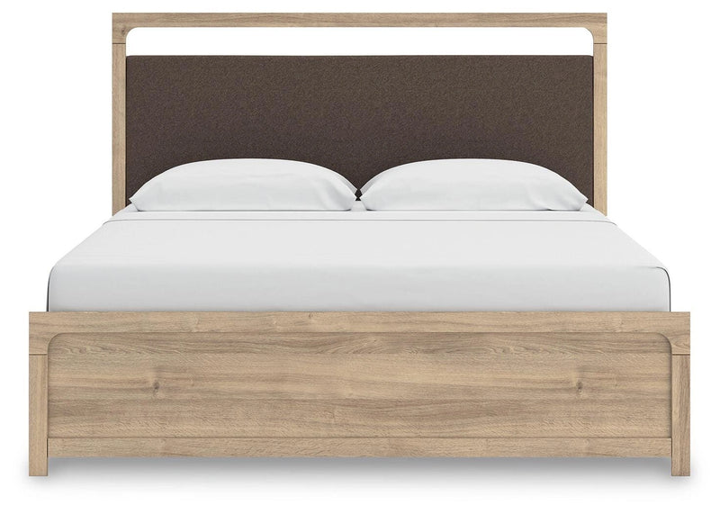 Kinlanni Upholstered Bed