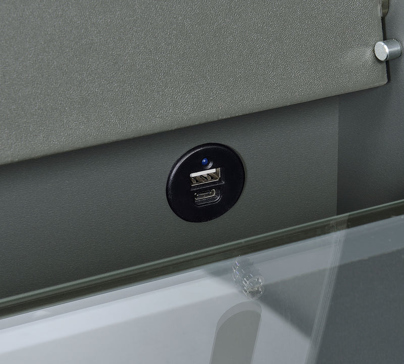 Danbury Vanity Set - Theo's Factory Direct Mattress & Furniture (Columbus, OH)