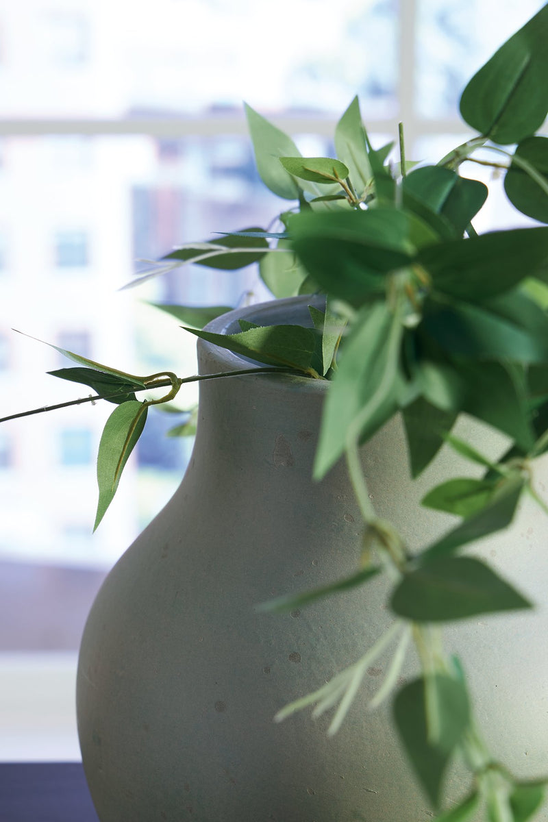 Baychester Vase - Theo's Factory Direct Mattress & Furniture (Columbus, OH)