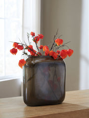 Sumner Vase - Theo's Factory Direct Mattress & Furniture (Columbus, OH)