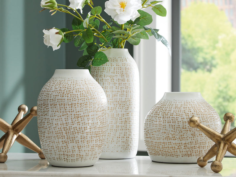 Vinburn Accessory Set (Set of 5) - Theo's Factory Direct Mattress & Furniture (Columbus, OH)