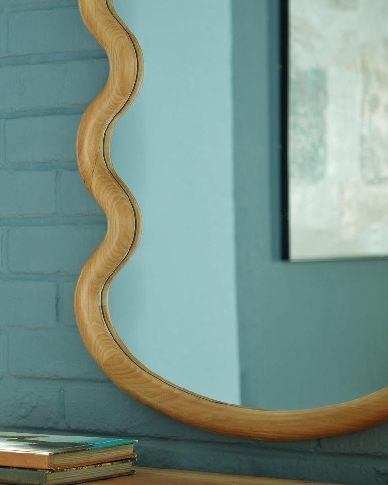 Serendis Accent Mirror - Theo's Factory Direct Mattress & Furniture (Columbus, OH)