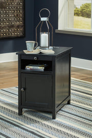 Treytown Chairside End Table - Theo's Factory Direct Mattress & Furniture (Columbus, OH)
