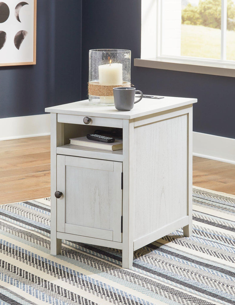 Treytown Chairside End Table - Theo's Factory Direct Mattress & Furniture (Columbus, OH)