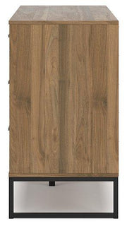 Deanlow Bedroom Package - Theo's Factory Direct Mattress & Furniture (Columbus, OH)