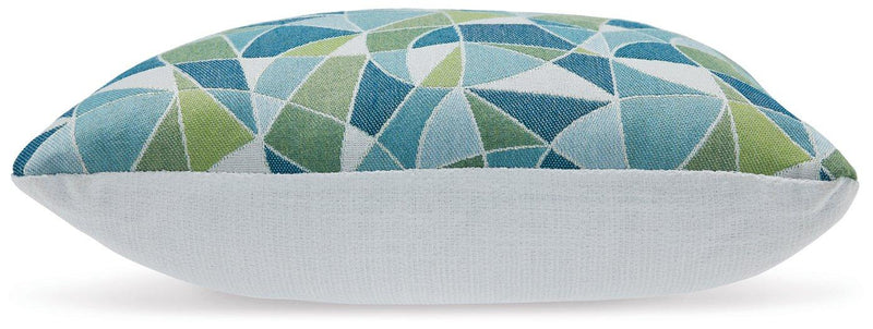 Seanow Next-Gen Nuvella Pillow - Theo's Factory Direct Mattress & Furniture (Columbus, OH)