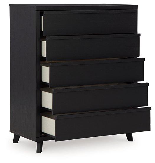 Danziar Wide Chest of Drawers - Theo's Factory Direct Mattress & Furniture (Columbus, OH)