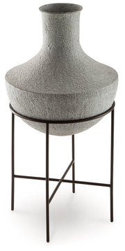 Estonbank Vase - Theo's Factory Direct Mattress & Furniture (Columbus, OH)