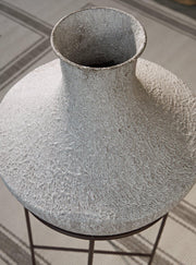 Estonbank Vase - Theo's Factory Direct Mattress & Furniture (Columbus, OH)