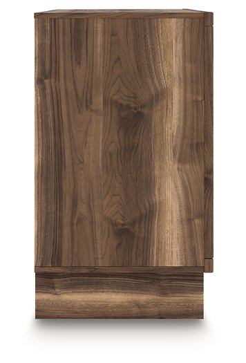 Chirason Dresser and Mirror - Theo's Factory Direct Mattress & Furniture (Columbus, OH)