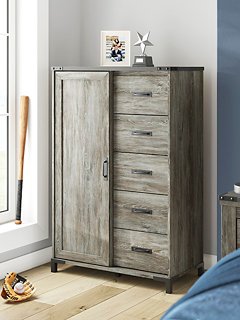 Frandern Dressing Chest - Theo's Factory Direct Mattress & Furniture (Columbus, OH)
