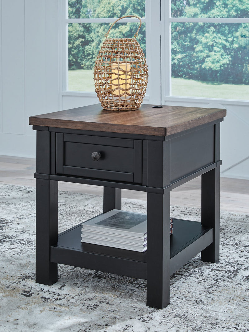 Wildenauer End Table - Theo's Factory Direct Mattress & Furniture (Columbus, OH)