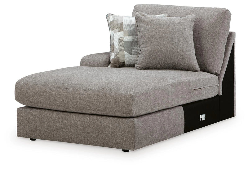 Lindon Sectional with Chaise